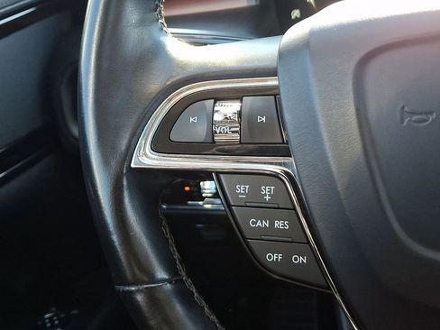 Used 2022 Lincoln Nautilus Reserve w/ Cargo Utility Package image 23