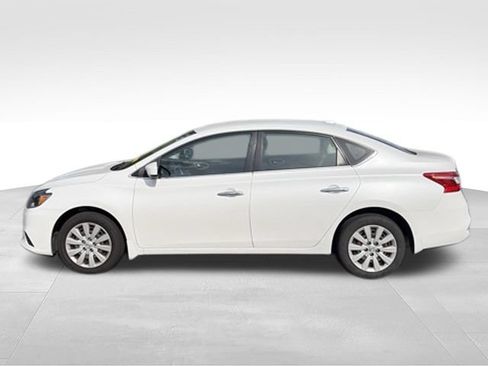 Used 2017 Nissan Sentra SV FWD image 6