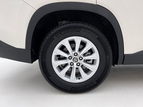 Used 2024 Toyota Grand Highlander AWD image 33