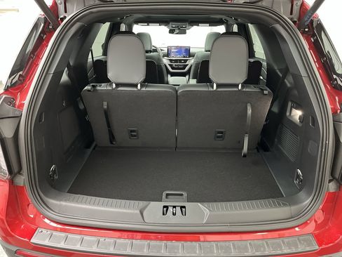 New 2026 Ford Explorer ST-Line w/ ST-Line Street Pack AWD/4WD image 33