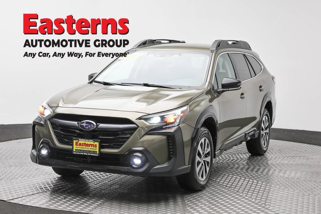 Used 2024 Subaru Outback Premium AWD/4WD image 1