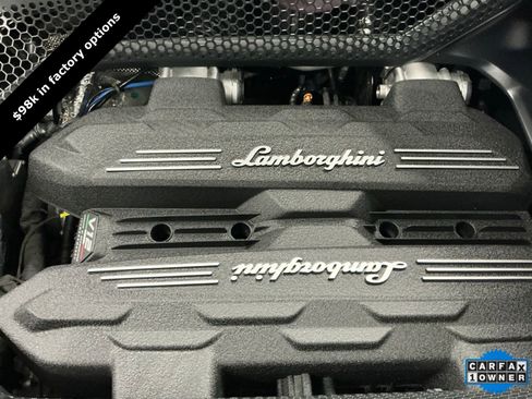 Used 2024 Lamborghini Revuelto image 12