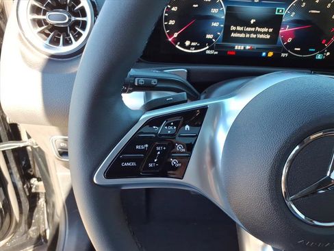 New 2026 Mercedes-Benz GLB 250 4MATIC image 15