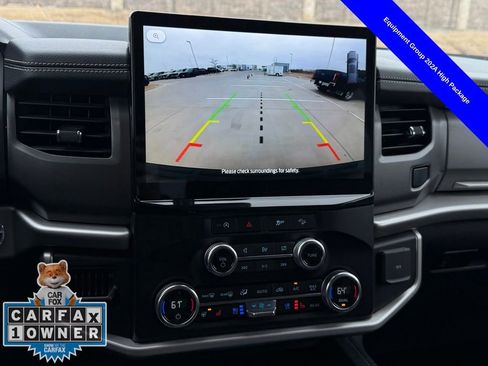 Used 2024 Ford Expedition XLT image 9