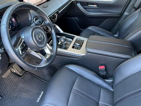 Certified 2025 MAZDA CX-70 Plug-In Hybrid w/ Premium Pkg AWD/4WD image 12