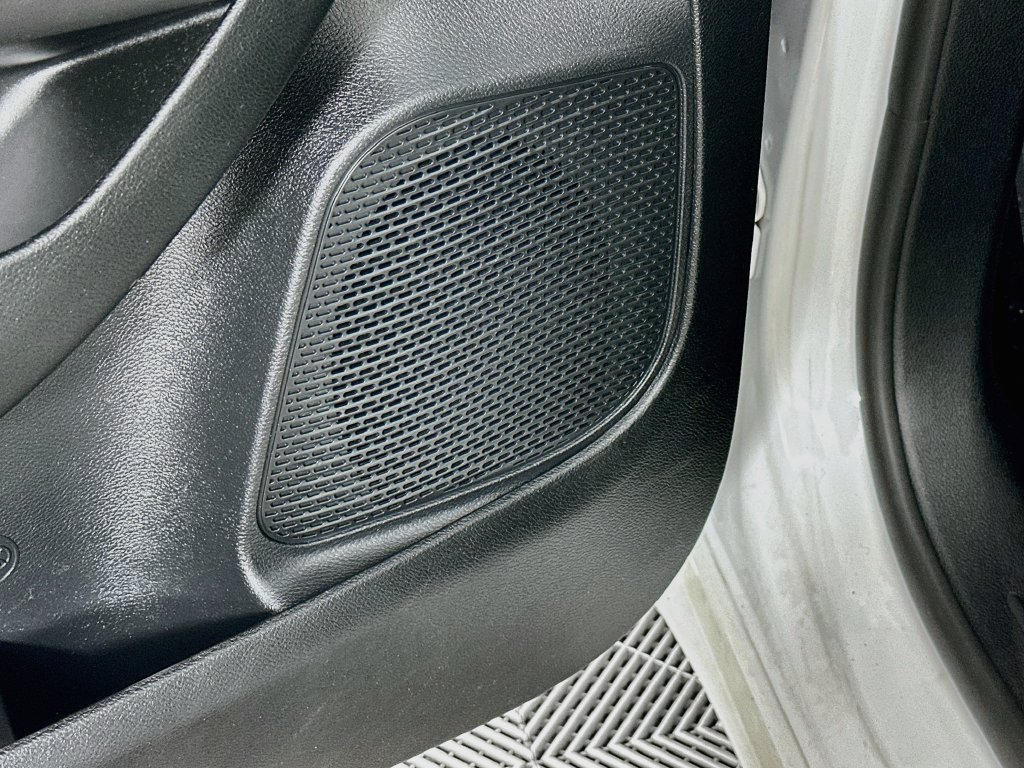 Certified 2025 Chrysler Pacifica Limited FWD image 29