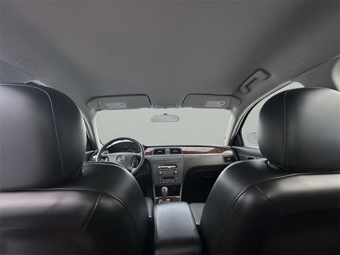 Used 2009 Buick LaCrosse CXL image 30