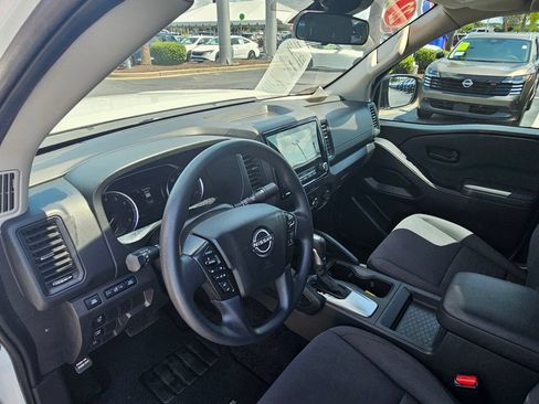 Used 2022 Nissan Frontier S w/ Technology Package RWD image 16