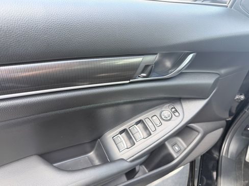 Used 2019 Honda Accord Sport image 15