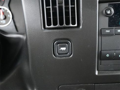 Used 2024 GMC Savana 2500 w/ Driver Convenience Package image 27