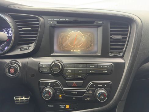 Used 2011 Kia Optima SX w/ Premium Pkg image 14