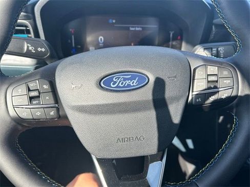 New 2025 Ford Maverick Lobo image 36