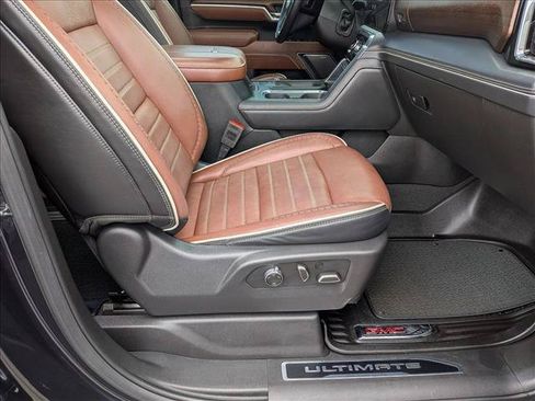 Used 2025 GMC Sierra 2500 Denali Ultimate w/ Max Trailering Package AWD/4WD image 21