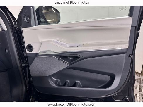 New 2026 Lincoln Navigator Reserve AWD/4WD image 13