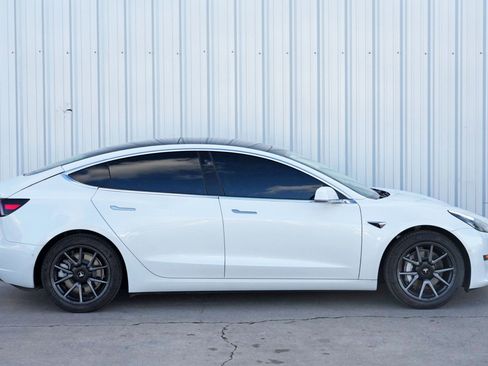 Used 2019 Tesla Model 3 Mid Range image 51