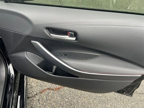 Certified 2024 Toyota Corolla SE image 17