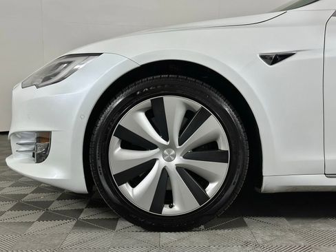 Used 2020 Tesla Model S Long Range AWD/4WD image 8