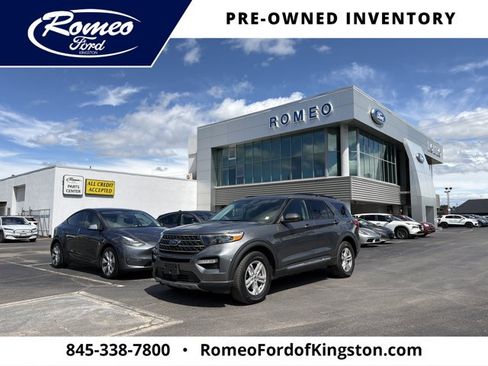 Certified 2022 Ford Explorer XLT w/ Equipment Group 202A AWD/4WD image 1
