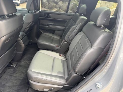 Used 2024 Hyundai Santa Fe Calligraphy AWD/4WD image 20