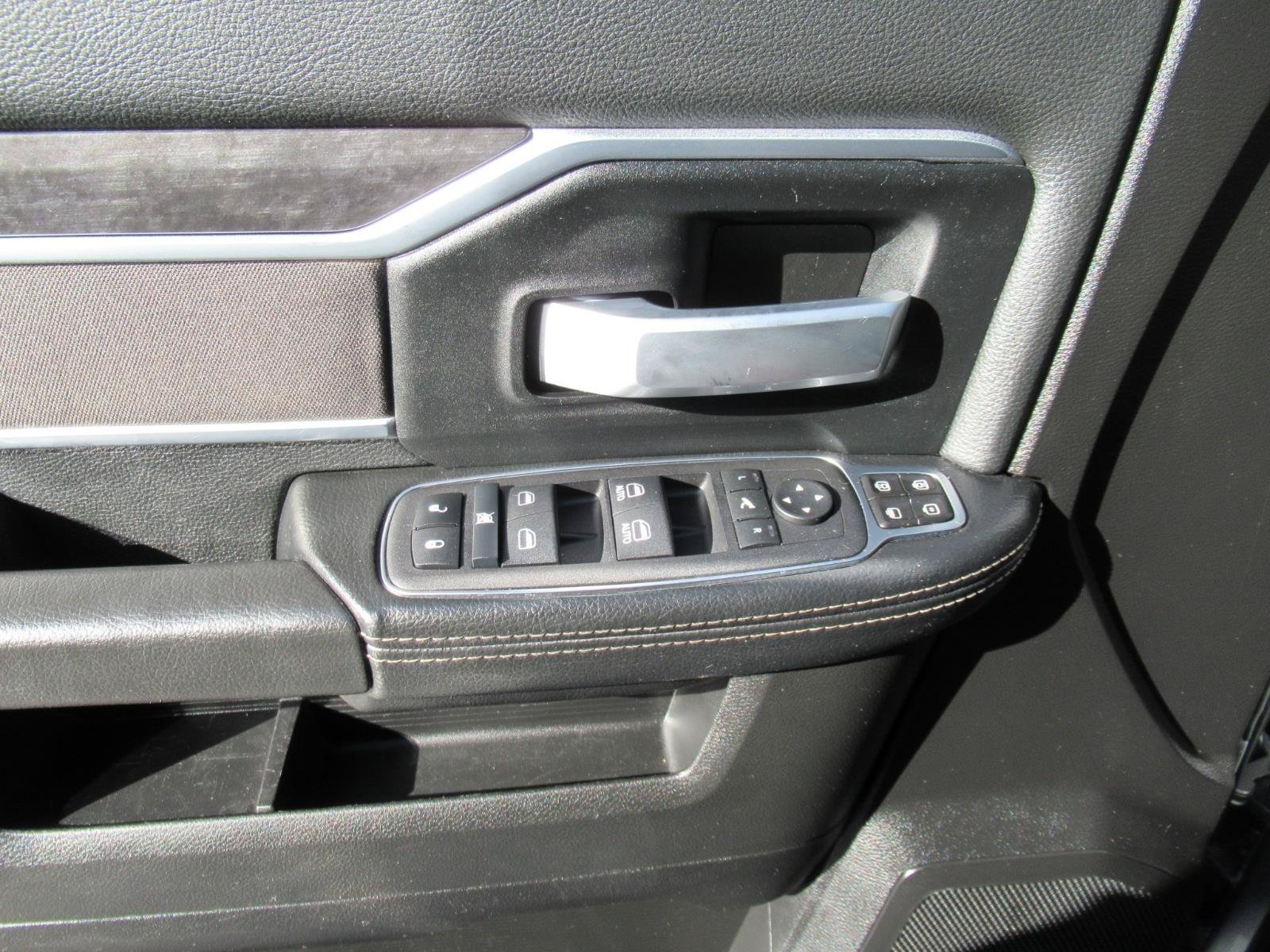 Used 2024 RAM 2500 Big Horn AWD/4WD image 20