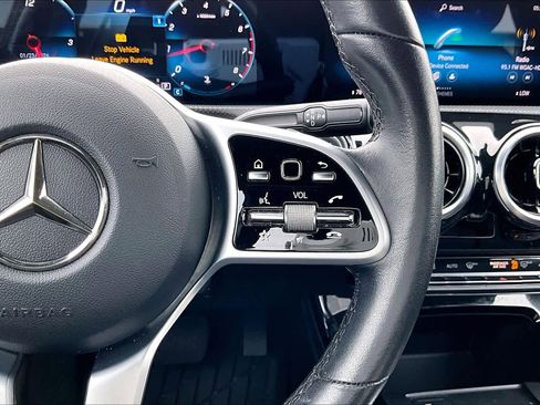 Used 2020 Mercedes-Benz A 220 4MATIC image 24