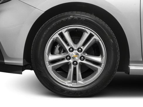 Used 2017 Chevrolet Cruze LT w/ Convenience Package FWD image 14
