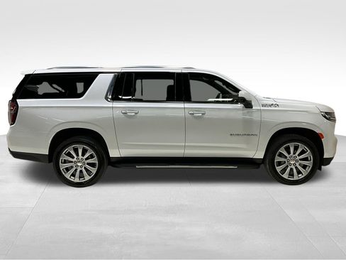 Used 2024 Chevrolet Suburban High Country w/ Max Trailering Package AWD/4WD image 3