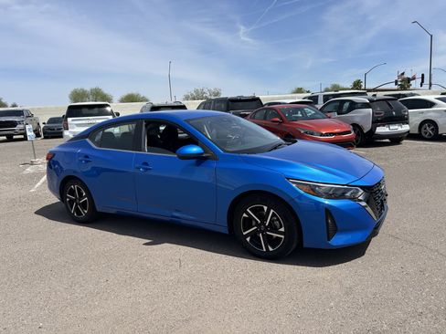 Used 2024 Nissan Sentra SV FWD image 6