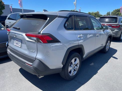 Used 2025 Toyota RAV4 XLE FWD image 2