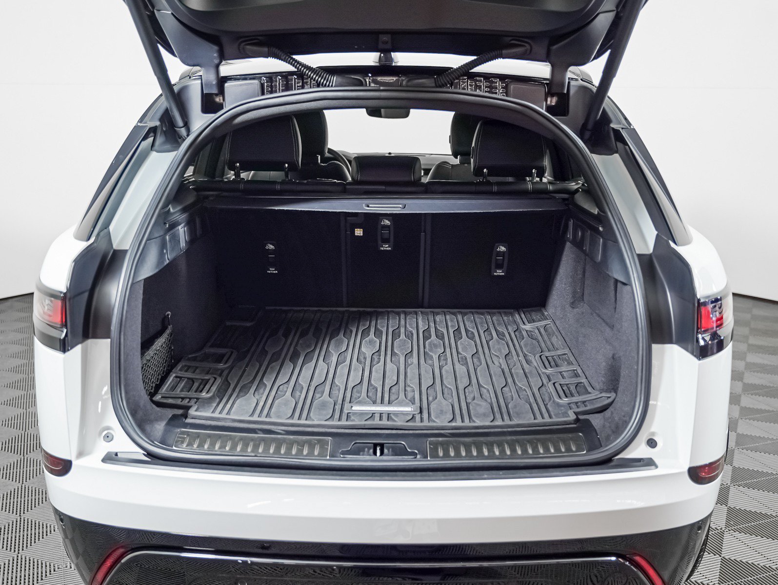 Used 2023 Land Rover Range Rover Velar R-Dynamic S AWD/4WD image 10