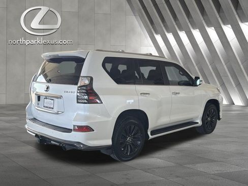 Certified 2023 Lexus GX 460 Premium w/ Accessory Package AWD/4WD image 6