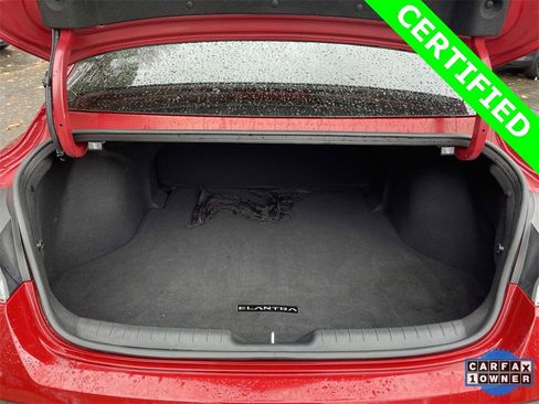 Certified 2025 Hyundai Elantra Sport image 8