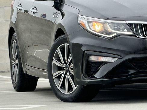 Used 2019 Kia Optima LX w/ LX Premium Package image 2