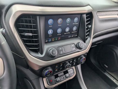 Used 2023 GMC Acadia Denali image 25