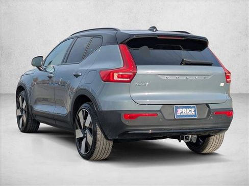 Used 2023 Volvo XC40 Recharge Ultimate image 8