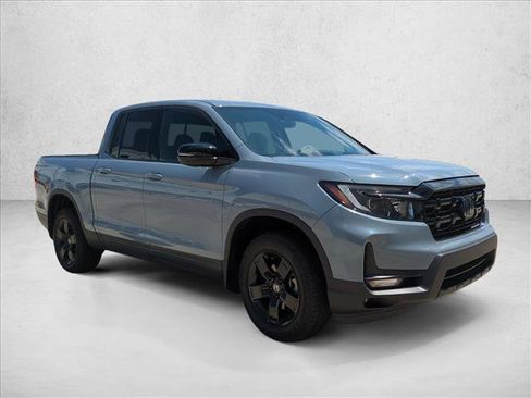 Used 2025 Honda Ridgeline Black Edition image 3