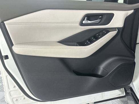Certified 2023 Nissan Rogue SV w/ SV Premium B Package FWD image 29