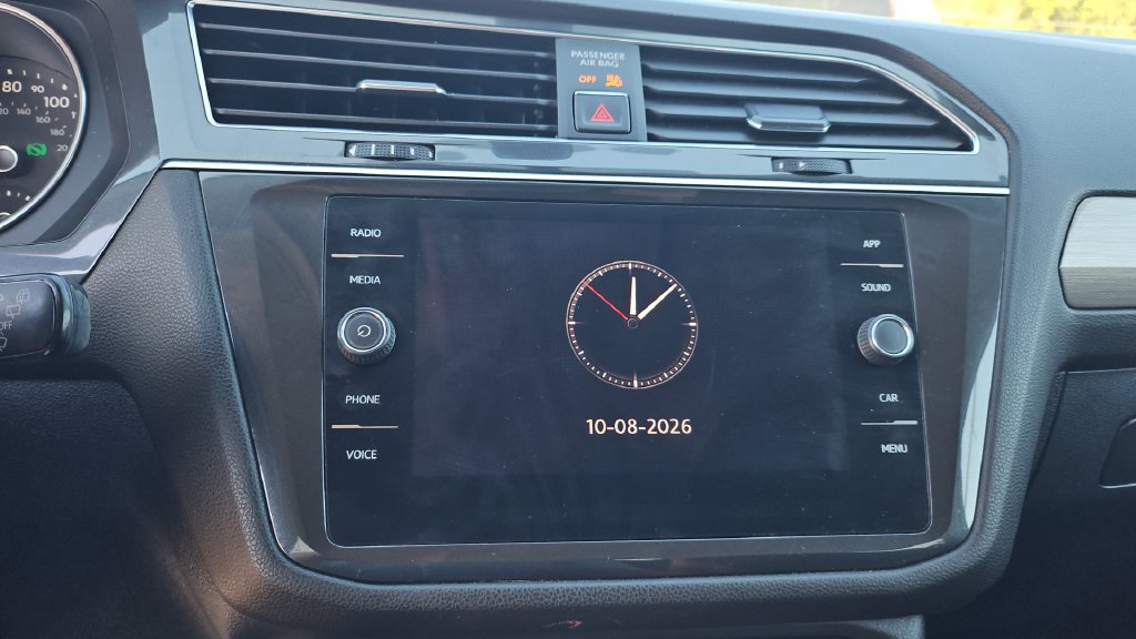 Used 2018 Volkswagen Tiguan SE FWD image 11