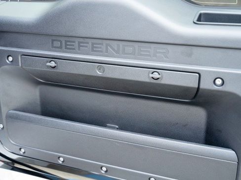 Used 2023 Land Rover Defender 110 S image 72