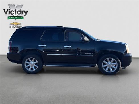 Used 2011 GMC Yukon Denali image 7
