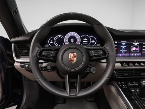 Certified 2025 Porsche 911 Carrera RWD image 40