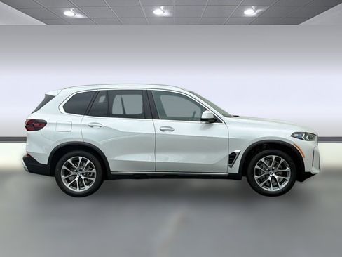New 2026 BMW X5 sDrive40i w/ Premium Package RWD image 8