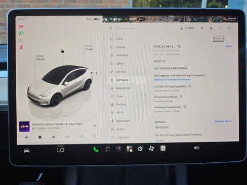 Used 2022 Tesla Model Y Long Range AWD/4WD image 2