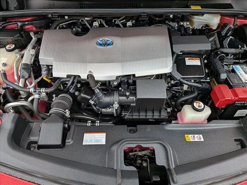 Used 2018 Toyota Prius Prime Advanced image 23