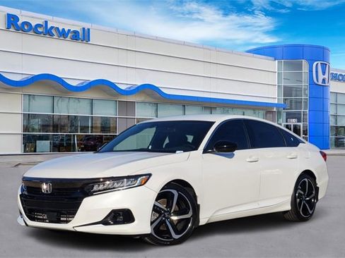Used 2022 Honda Accord Sport image 1