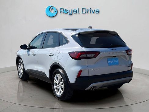 Used 2025 Ford Escape Active AWD/4WD image 4