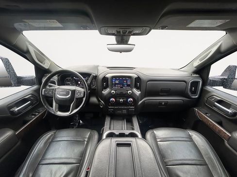 Used 2022 GMC Sierra 3500 Denali w/ Denali Ultimate Package image 13