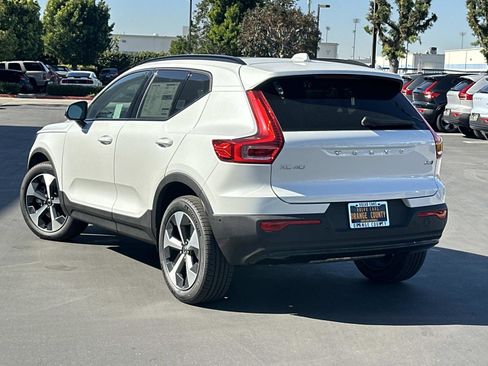 New 2026 Volvo XC40 B5 Plus w/ Protection Package Premier image 5