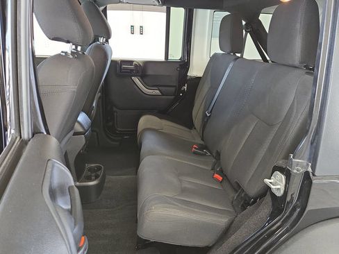 Used 2015 Jeep Wrangler Unlimited Sport w/ Power Convenience Group AWD/4WD image 14