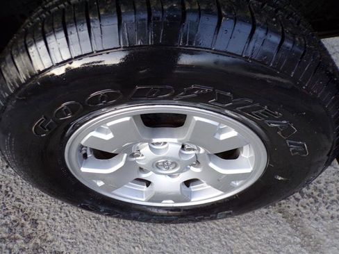 Used 2009 Toyota Tacoma PreRunner image 43